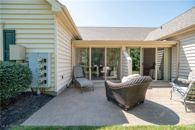 226 Village Court, Columbiana, OH 44408