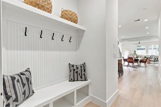 5339 Larkin Street A, Houston, TX 77007