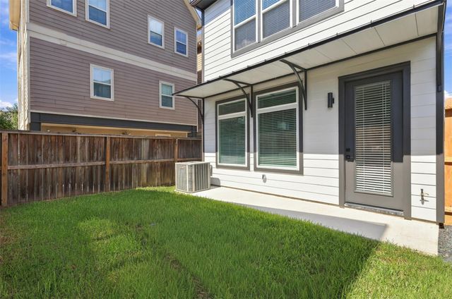 5339 Larkin Street A, Houston, TX 77007