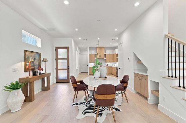 5339 Larkin Street A, Houston, TX 77007