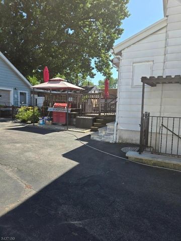 252 Pennsylvania Ave, Hillside Twp., NJ 07205