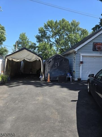 252 Pennsylvania Ave, Hillside Twp., NJ 07205