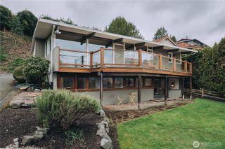 11323 Durland Place NE, Seattle, WA 98125