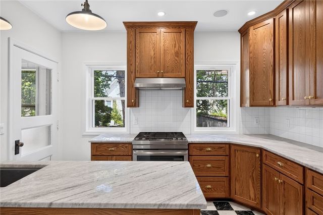241 Brunswick St, Rochester, NY 14607
