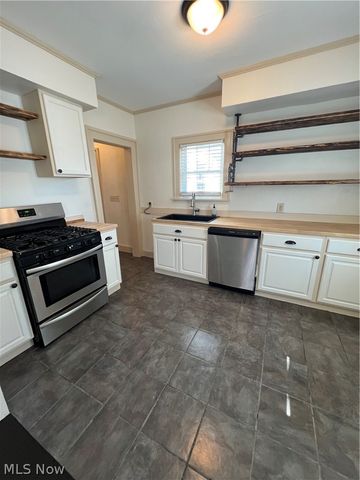 1129 Avon Street, Akron, OH 44310