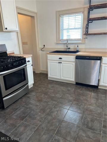 1129 Avon Street, Akron, OH 44310