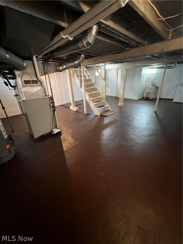 1129 Avon Street, Akron, OH 44310