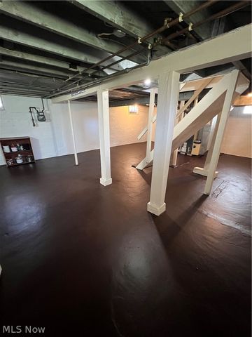 1129 Avon Street, Akron, OH 44310