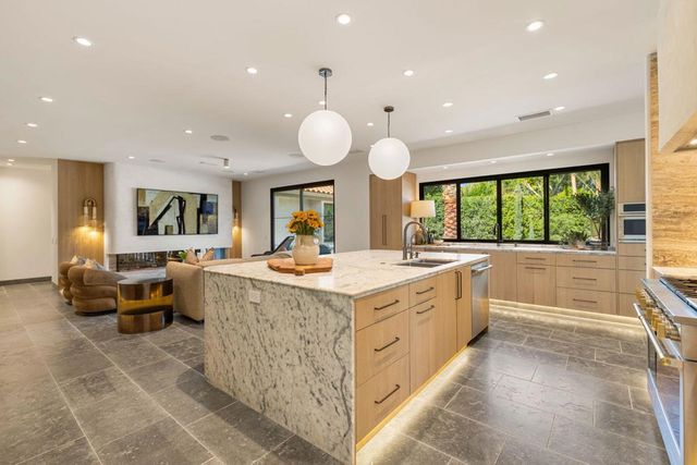 3 Clancy Lane S, Rancho Mirage, CA 92270