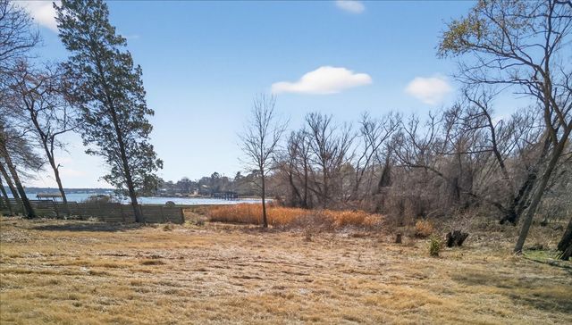 000 Lance, Eustace, TX 75124