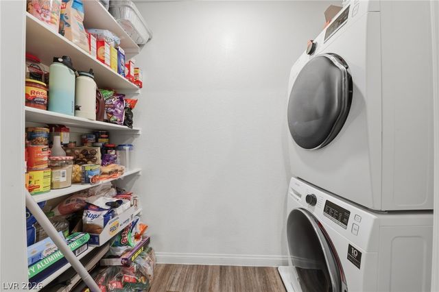 6941 Skyline Blue Street, North Las Vegas, NV 89086