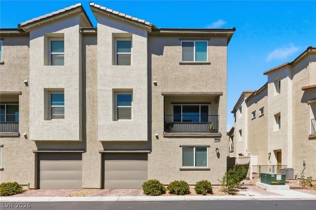 6941 Skyline Blue Street, North Las Vegas, NV 89086