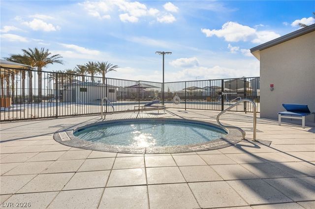 6941 Skyline Blue Street, North Las Vegas, NV 89086