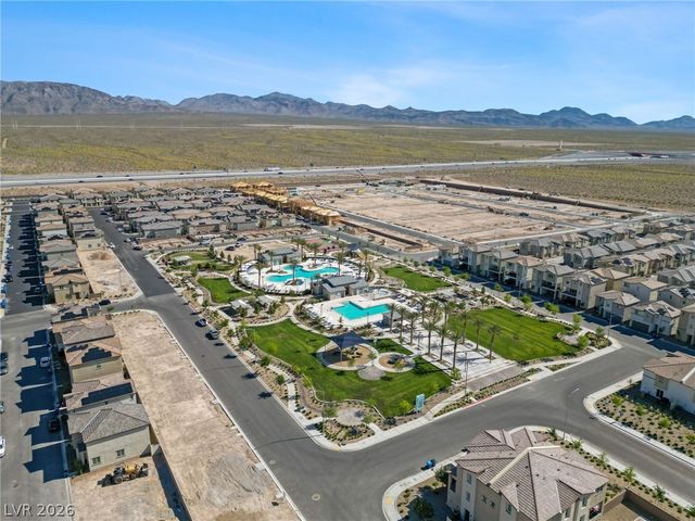 6941 Skyline Blue Street, North Las Vegas, NV 89086