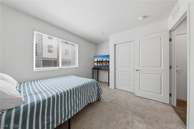 6941 Skyline Blue Street, North Las Vegas, NV 89086