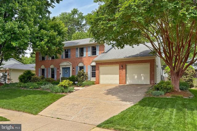 4614 DEMBY DR, Fairfax, VA 22032