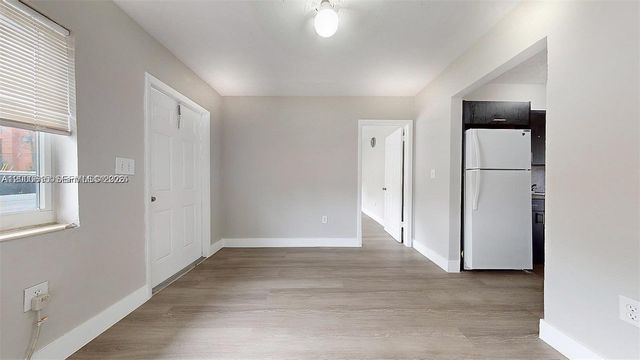 891 SW 5th St 4, Miami, FL 33130