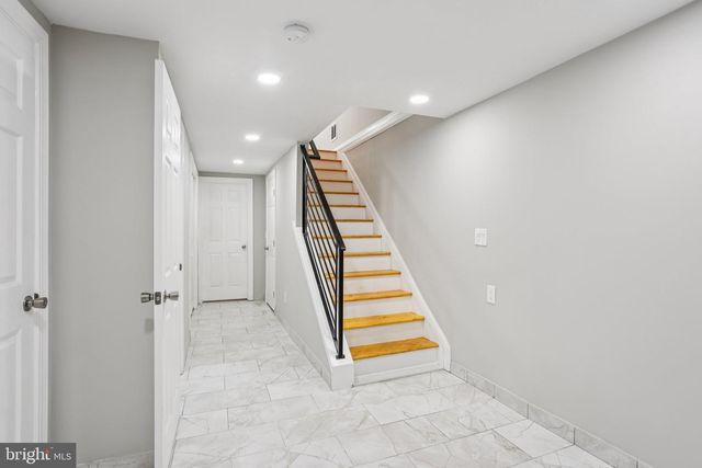 2225-2227 N WATERLOO ST, Philadelphia, PA 19133