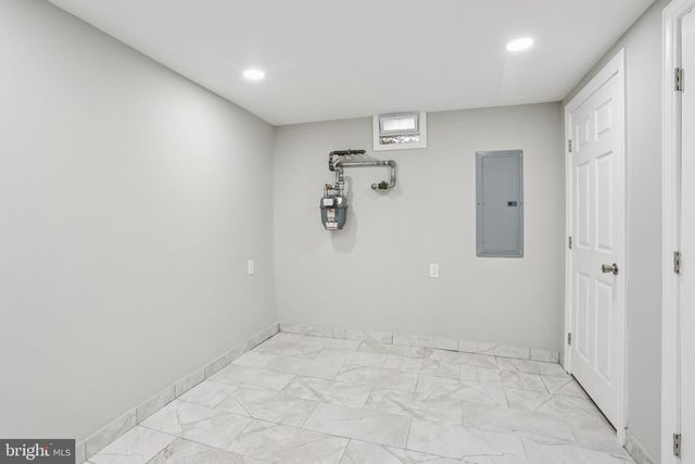 2225-2227 N WATERLOO ST, Philadelphia, PA 19133