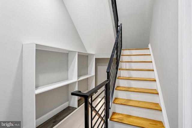 2225-2227 N WATERLOO ST, Philadelphia, PA 19133
