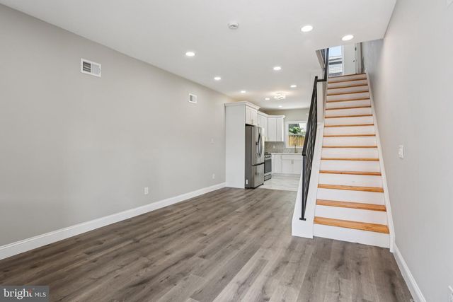 2225-2227 N WATERLOO ST, Philadelphia, PA 19133