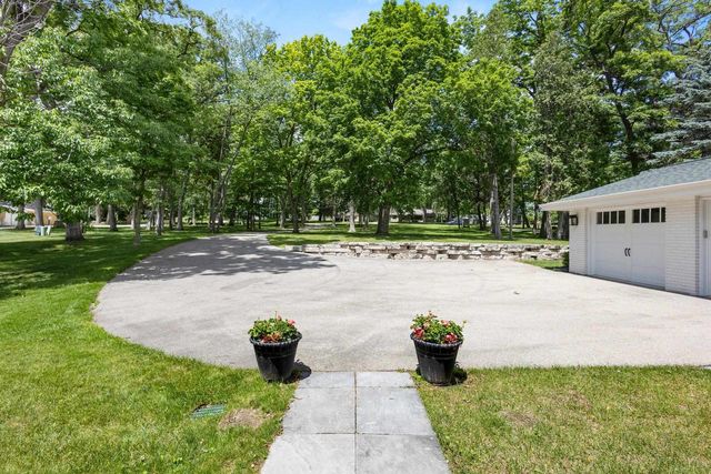 334 Forest Avenue, Green Lake, WI 54941