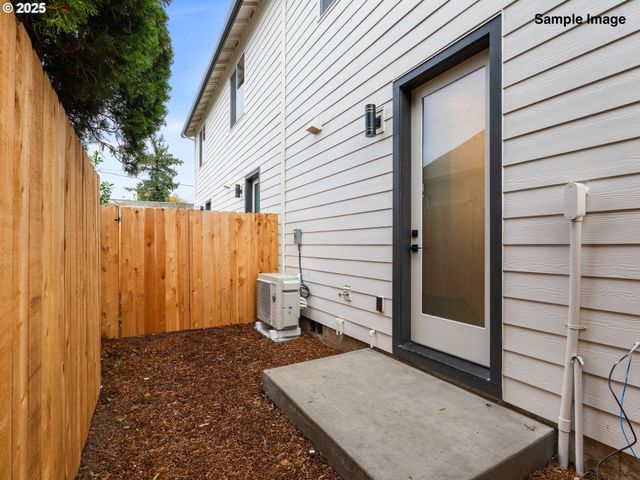 7430 Se 51st Ave, Portland, OR 97206