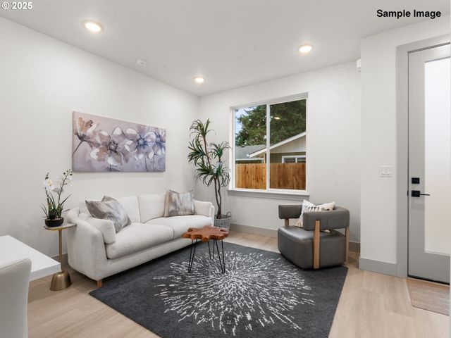 7430 Se 51st Ave, Portland, OR 97206