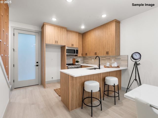 7430 Se 51st Ave, Portland, OR 97206