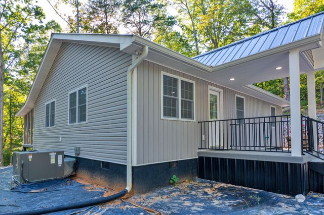 890 Lee Station Mtn Road, Pikeville, TN 37367
