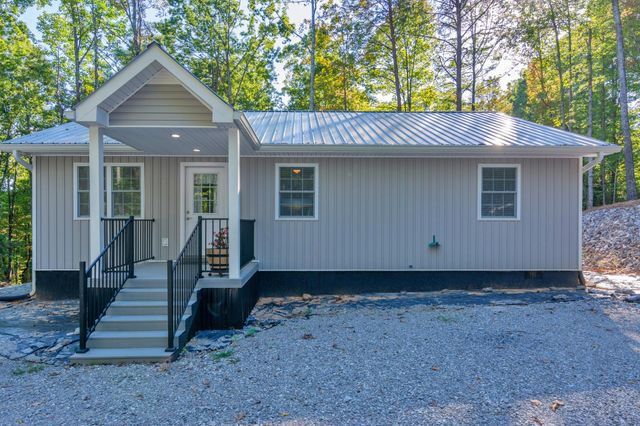 890 Lee Station Mtn Road, Pikeville, TN 37367