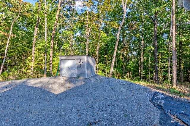 890 Lee Station Mtn Road, Pikeville, TN 37367