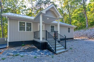 890 Lee Station Mtn Road, Pikeville, TN 37367