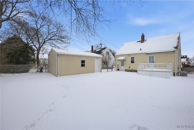 75 Fowler Avenue, Tonawanda, NY 14217