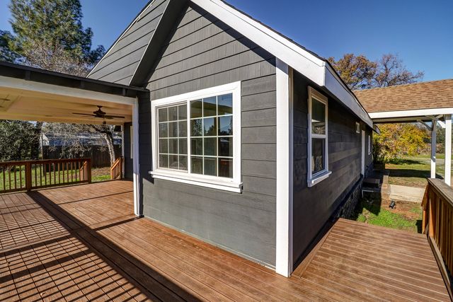 6275 Horseshoe Lane, Anderson, CA 96007