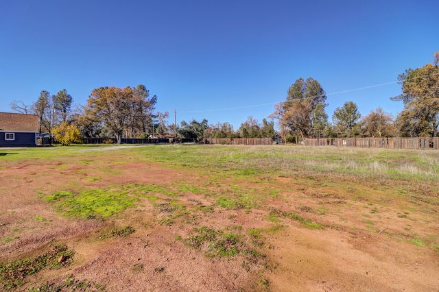 6275 Horseshoe Lane, Anderson, CA 96007