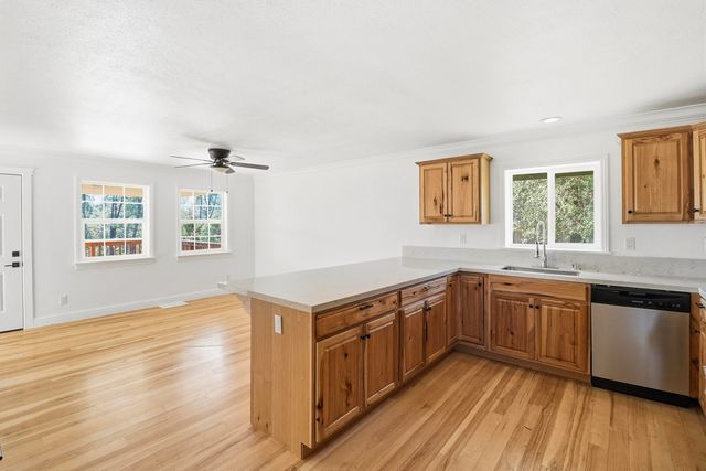 6275 Horseshoe Lane, Anderson, CA 96007