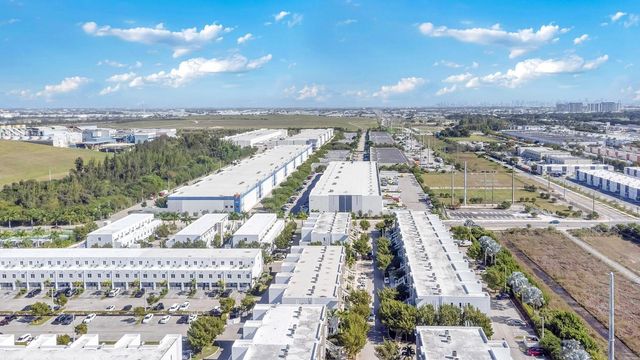 10220 NW 63rd Terrace 207, Doral, FL 33178