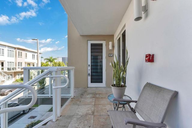 10220 NW 63rd Terrace 207, Doral, FL 33178