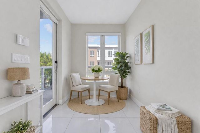 10220 NW 63rd Terrace 207, Doral, FL 33178