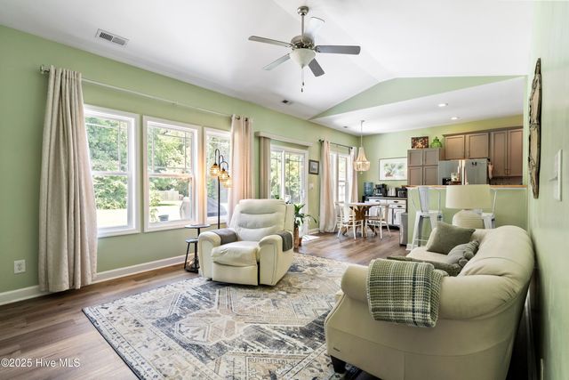112 S Stone Drive, Sneads Ferry, NC 28460