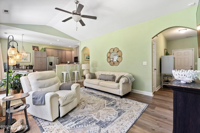 112 S Stone Drive, Sneads Ferry, NC 28460