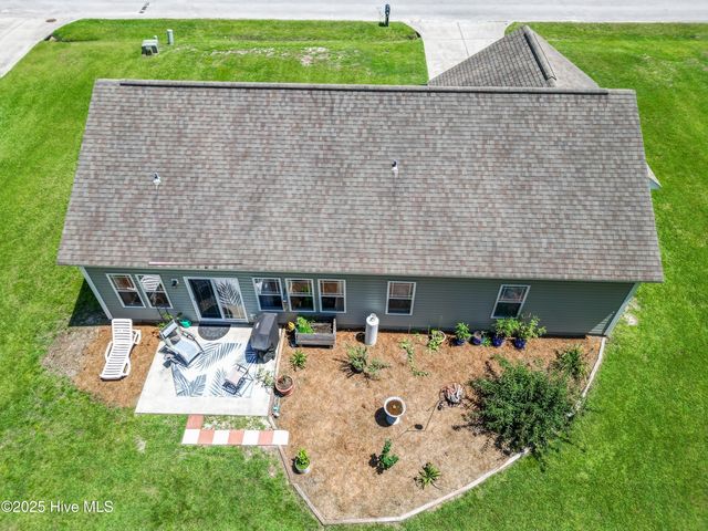 112 S Stone Drive, Sneads Ferry, NC 28460