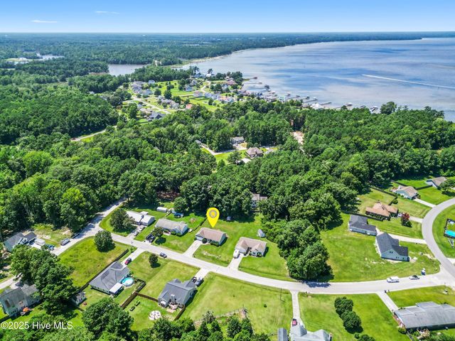 112 S Stone Drive, Sneads Ferry, NC 28460