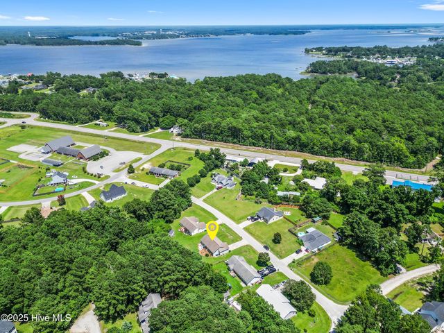112 S Stone Drive, Sneads Ferry, NC 28460