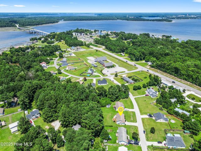 112 S Stone Drive, Sneads Ferry, NC 28460