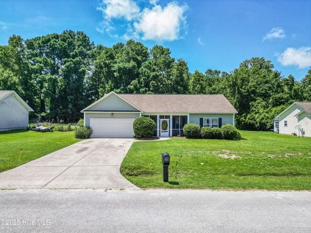112 S Stone Drive, Sneads Ferry, NC 28460