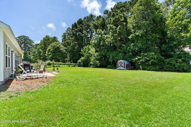 112 S Stone Drive, Sneads Ferry, NC 28460