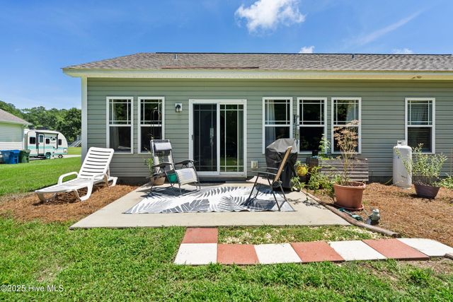 112 S Stone Drive, Sneads Ferry, NC 28460