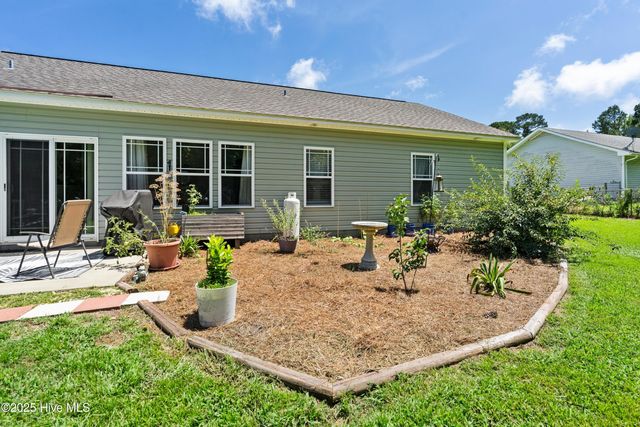 112 S Stone Drive, Sneads Ferry, NC 28460